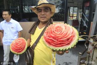 吃瓜吃出形象,吃瓜吃出独特形象