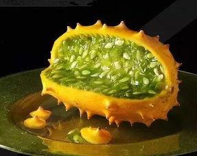 超人吃角瓜视频,趣味视频展现超级英雄的另类日常