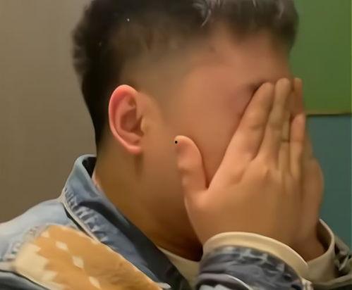 吃瓜女生校内怀孕