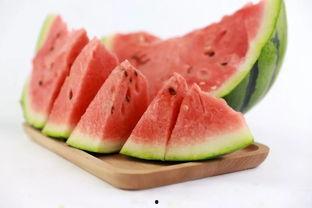 夏日吃瓜滤镜,瓜果飘香——解锁清凉吃瓜新体验