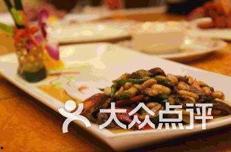 府前广场吃瓜,夏日吃瓜盛宴，共享清凉时光