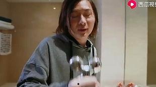 徐佳佳吃瓜视频,揭秘娱乐圈幕后真相