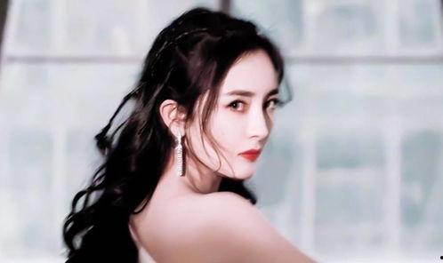 杨幂在家怎么吃瓜,瓜田里的美食时光