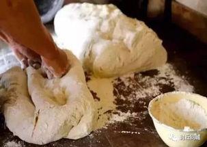 封丘吃瓜视频,揭秘当地特色美食背后的故事